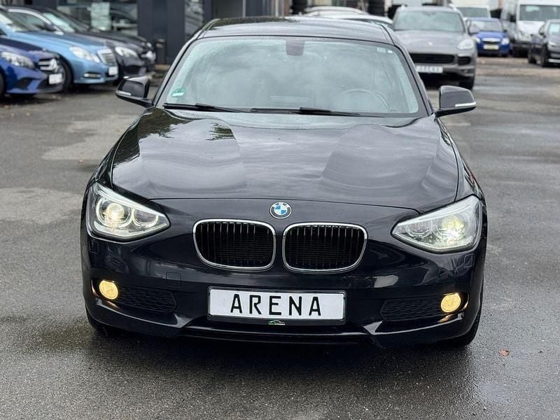 Gebraucht BMW 118 Advantage 143 PS (105 kW) 2015 Schwarz Kleinwagen