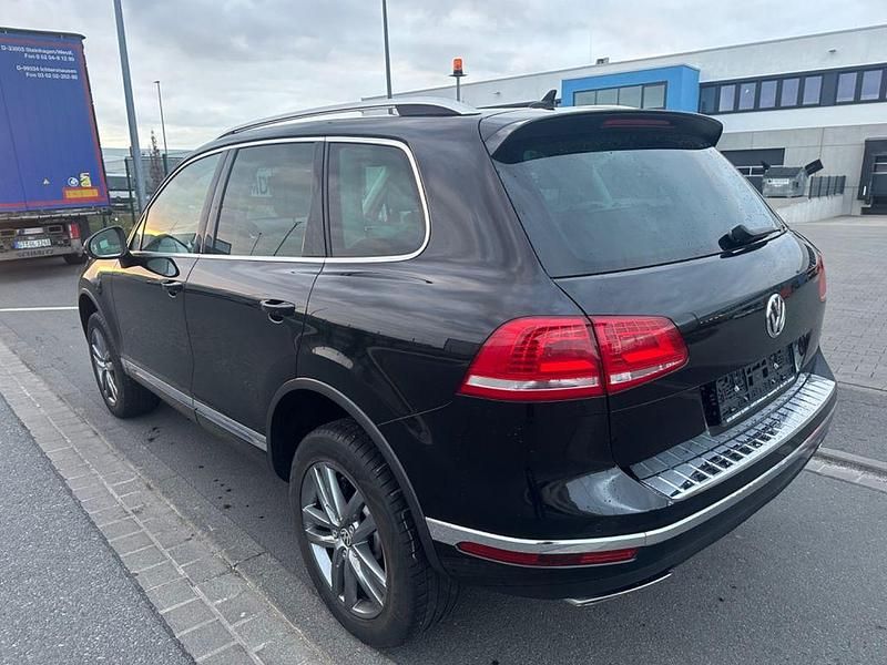 Gebraucht VW Touareg 262 PS (192 kW) 2015 Schwarz SUV