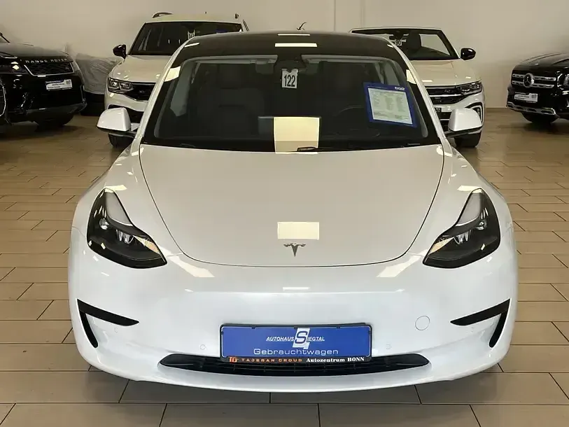 Gebraucht Tesla Model 3 239 kW (325 PS) 2022 Weiß Limousine