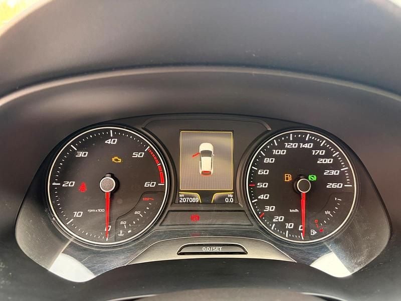 Gebraucht Seat Leon FR 150 PS (110 kW) 2014 Weiß Limousine