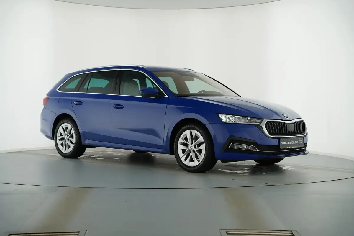 Gebraucht Skoda Octavia Style 150 PS (110 kW) 2023 Energyblau Kombi