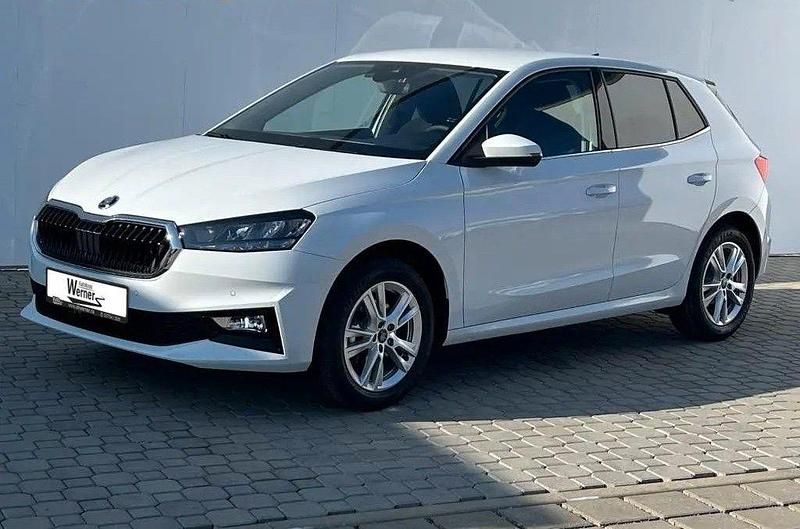 Violett Neu 2025 Skoda 105 Limousine | 20.870 € - Bild 1/2