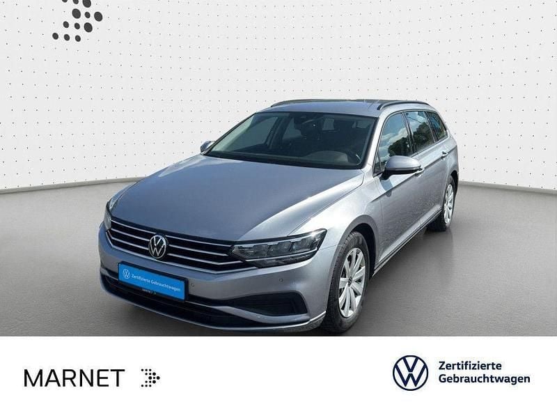 Silber Gebraucht 2023 VW Passat Conceptline Kombi | 20.490 € (Superpreis) - Bild 1/3