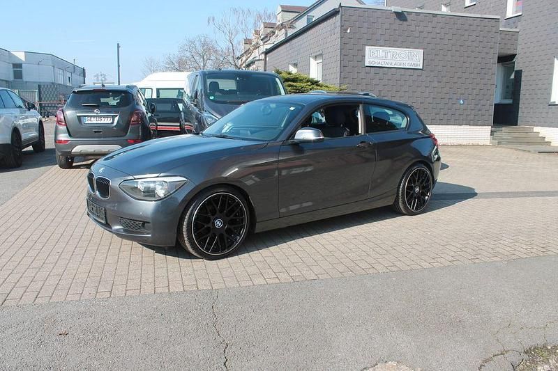 Gebraucht BMW 114 102 PS (75 kW) 2014 Grau Kleinwagen