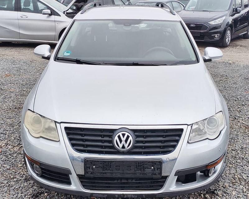 Second-hand VW Passat 110 CP (80 kW) 2009 Argintiu Break