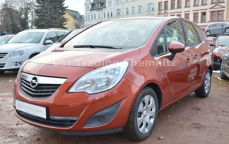 Gebraucht Opel Meriva Edition 101 PS (74 kW) 2012 Orange Van / Kleinbus