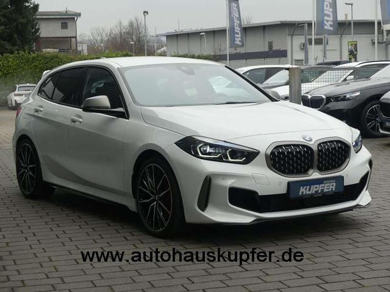 Gebraucht BMW 135 306 PS (225 kW) 2022 Alpinweiss iii Kleinwagen