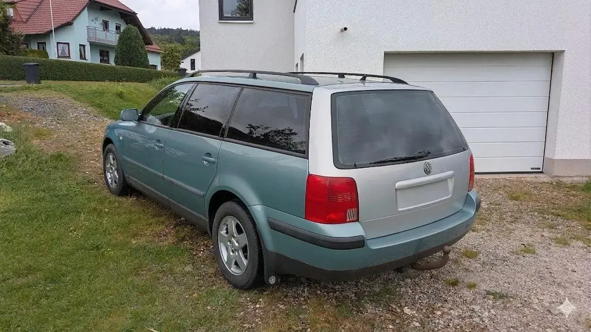 Gebraucht VW Passat 105 PS (77 kW) 2000 Grün Kombi