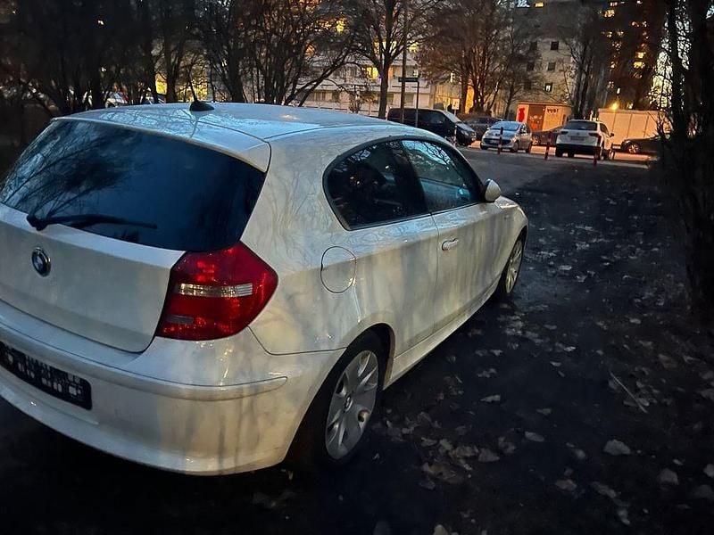 Gebraucht BMW 116 122 PS (89 kW) 2009 Kleinwagen