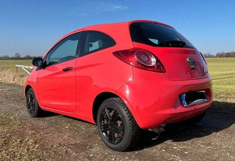 Gebraucht Ford Ka Trend 69 PS (50 kW) 2012 Rot Kleinwagen