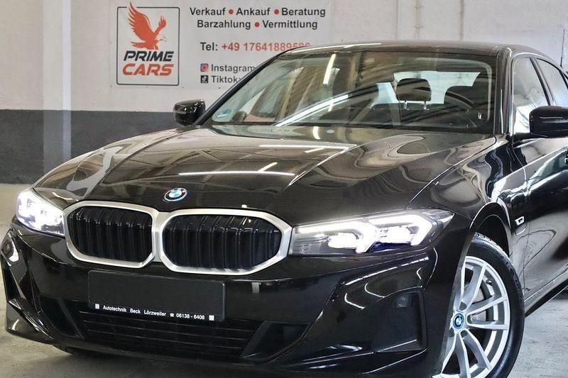 Gebraucht BMW 320e 163 PS (119 kW) 2022 Schwarz Limousine
