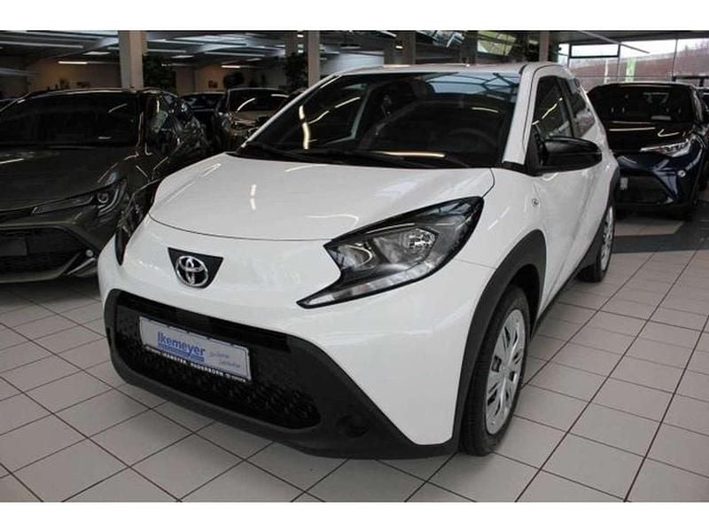 Schneeweiß Neu 2025 Toyota Aygo X Business Edition SUV | 16.490 € (Guter Preis) - Bild 1/4
