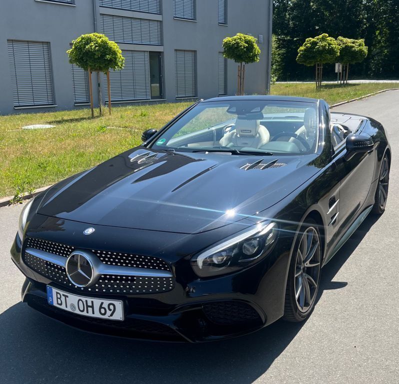 Schwarz Gebraucht 2016 Mercedes SL63 AMG AMG Cabrio | 88.000 € (Teuer) - Bild 1/4