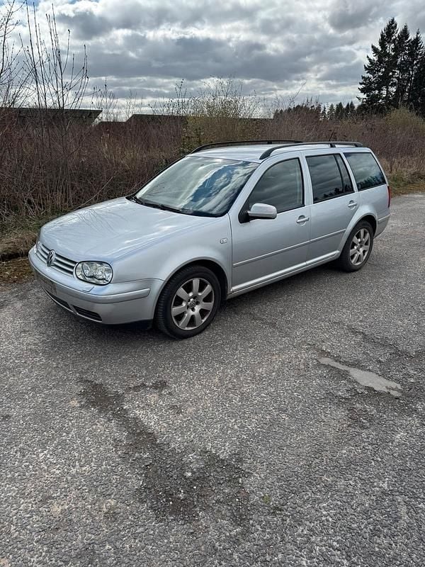 Gebraucht VW Golf IV 101 PS (74 kW) 2003 Silber Kombi