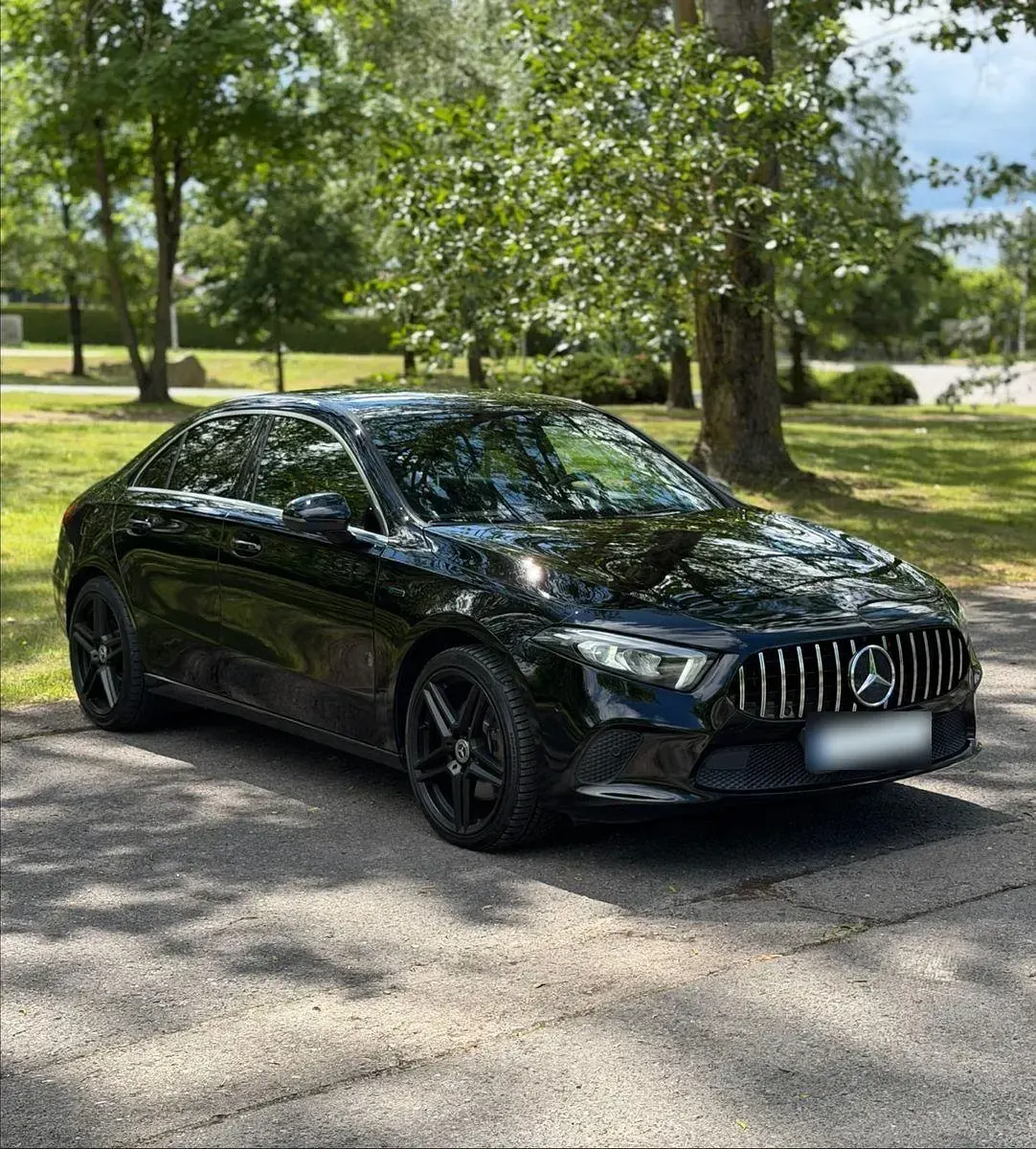 Gebraucht Mercedes A250 218 PS (160 kW) 2020 Schwarz Limousine