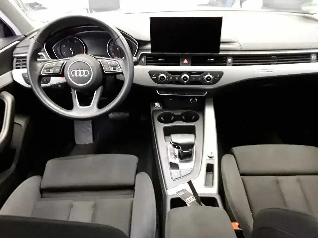 Gebraucht Audi A4 Advanced Plus 204 PS (150 kW) 2023 Silber Kombi