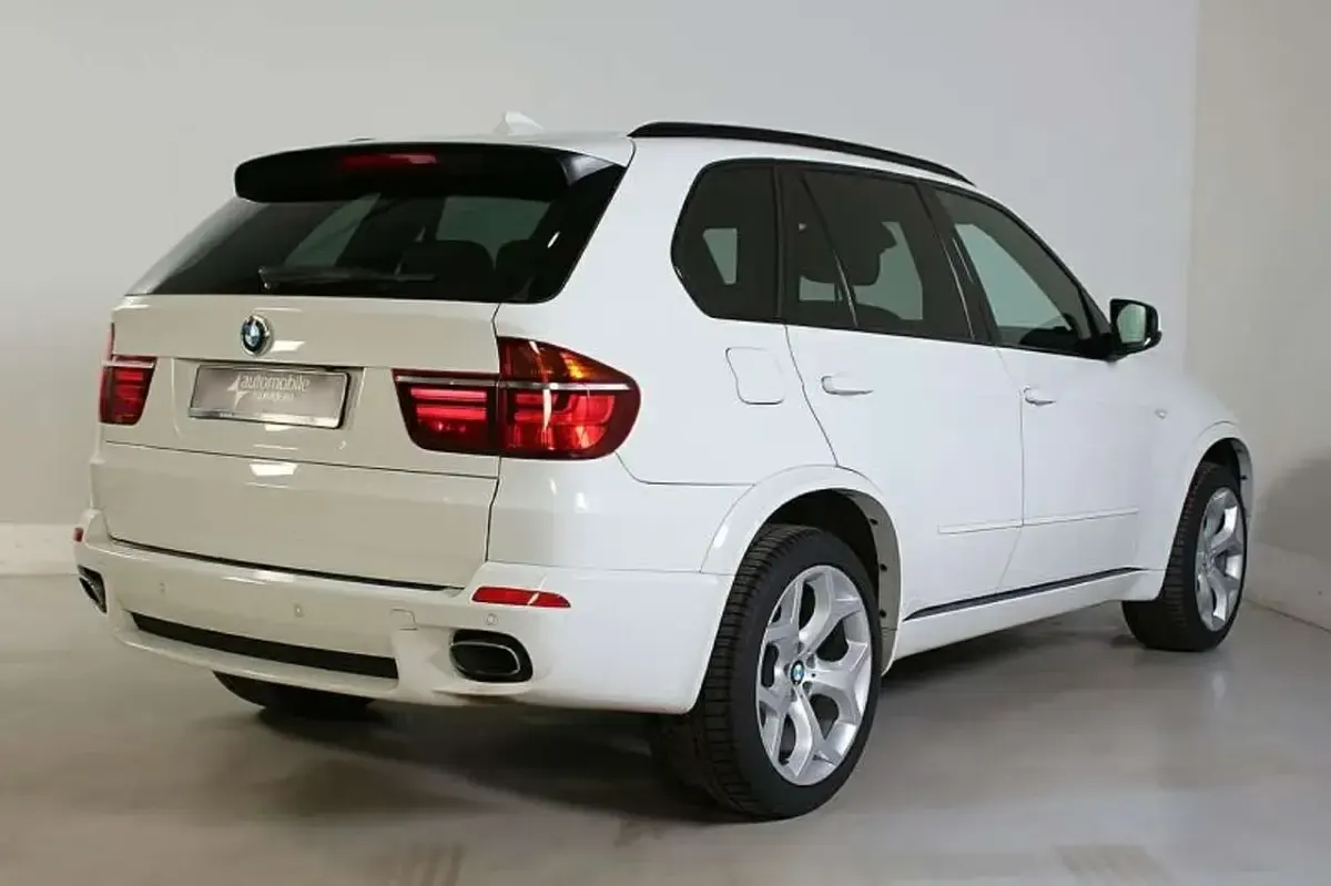Używany BMW X5 Efficient Dynamics 306 KM (225 kW) 2013 Biały SUV