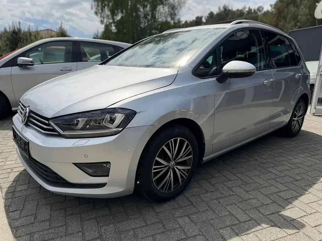 Second-hand VW Golf VII Allstar 150 CP (110 kW) 2016 Argintiu Berlinǎ