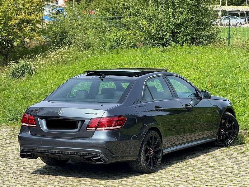 Gebraucht Mercedes E63 AMG AMG 557 PS (409 kW) 2014 Grau Limousine