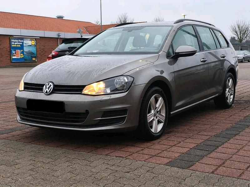 Gebraucht VW Golf VII 110 PS (80 kW) 2016 Grau Kombi