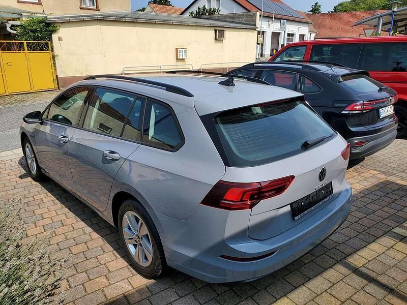 Gebraucht VW Golf VIII Goal 116 PS (85 kW) 2024 Mondsteingrau Kombi