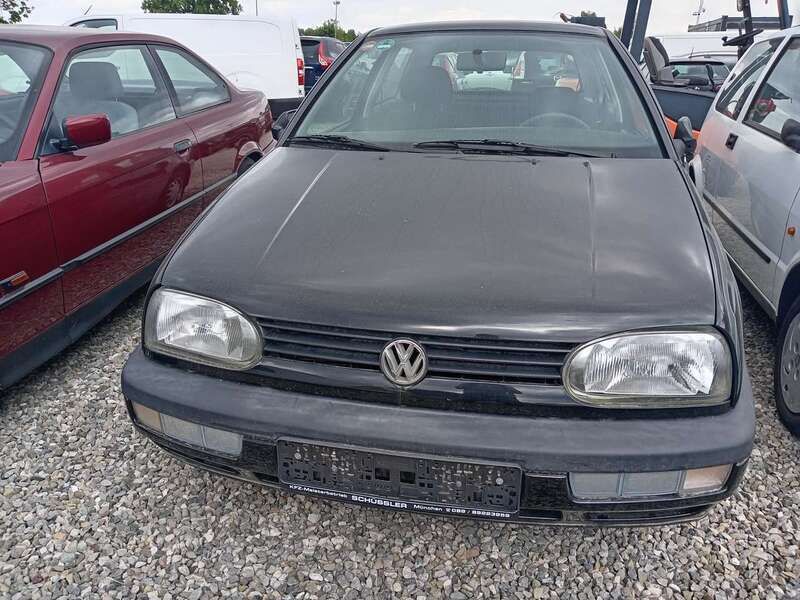 Schwarz Gebraucht 1995 VW Golf III Limousine | 490 € - Bild 1/4