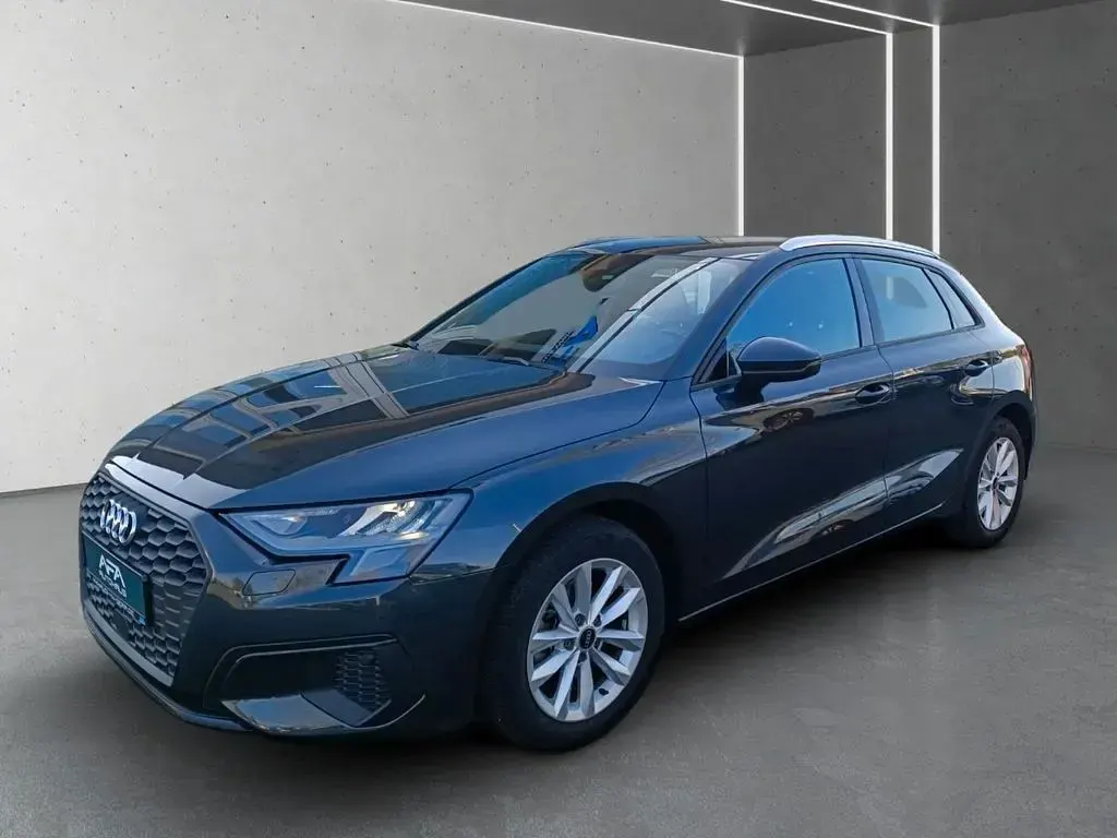 Brugt Audi A3 Ambiente 150 HK (110 kW) 2022 Grå Sedan