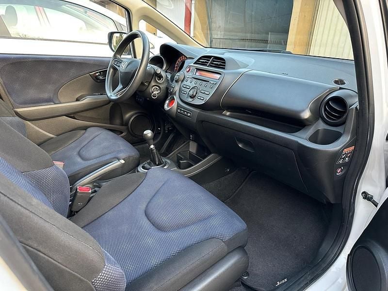 Gebraucht Honda Jazz 90 PS (66 kW) 2014 Weiß Kleinwagen