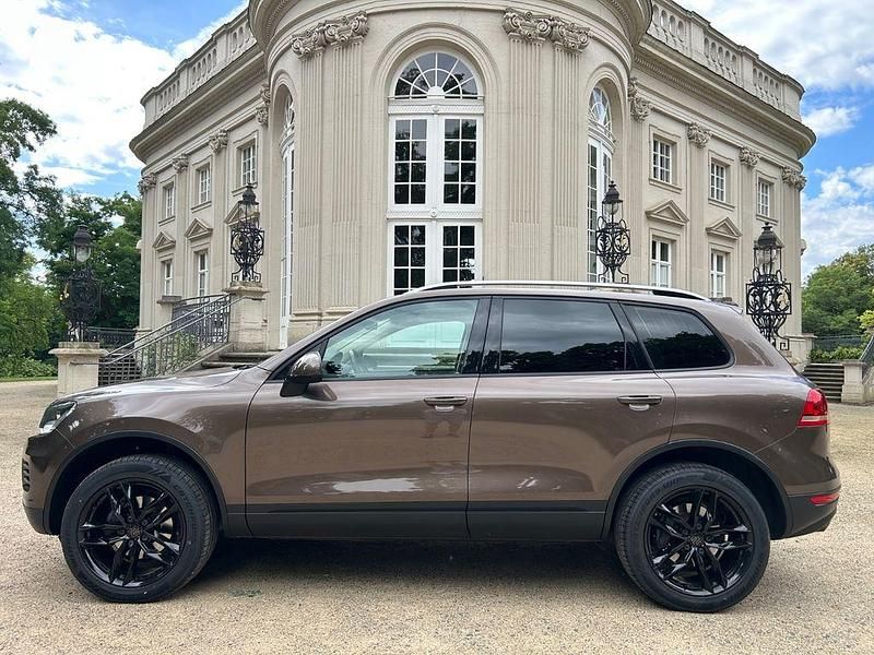 Beige Gebraucht 2013 VW Touareg SUV | 20.800 € (Fairer Preis) - Bild 1/4