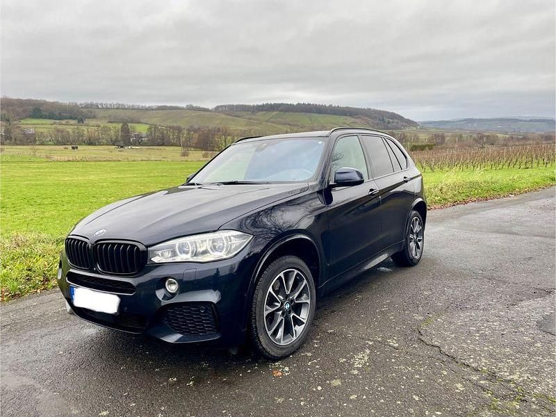 Schwarz Gebraucht 2018 BMW X5 Sport Line SUV | 24.600 € (Guter Preis) - Bild 1/4