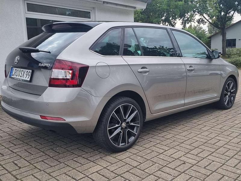 Gebraucht Skoda Rapid Style 116 PS (85 kW) 2017 Cappuccinobeige metallic Kleinwagen