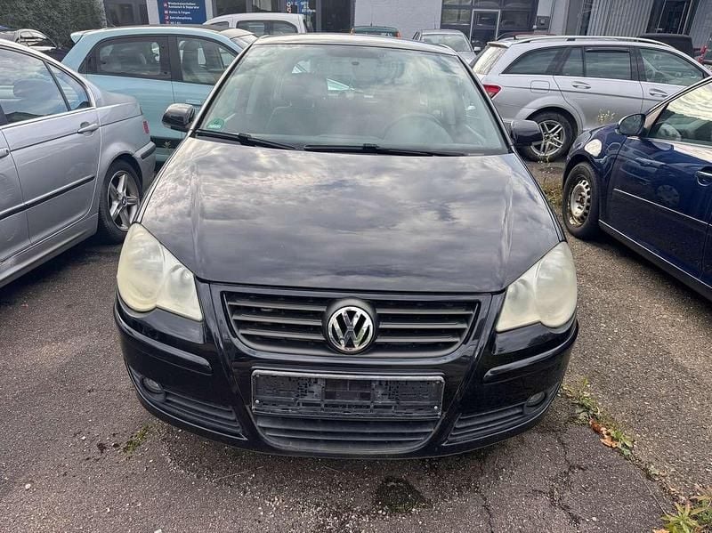 Black magic perleffekt Gebraucht 2005 VW Polo Comfortline Kleinwagen | 600 € (Superpreis) - Bild 1/4