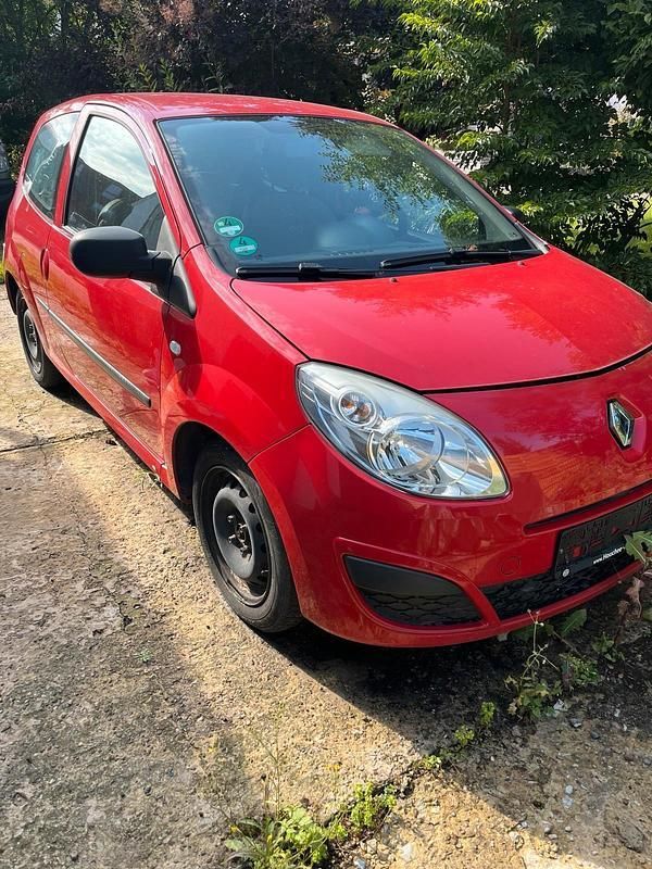 Rot Gebraucht 2010 Renault Twingo Kleinwagen | 1.100 € - Bild 1/4