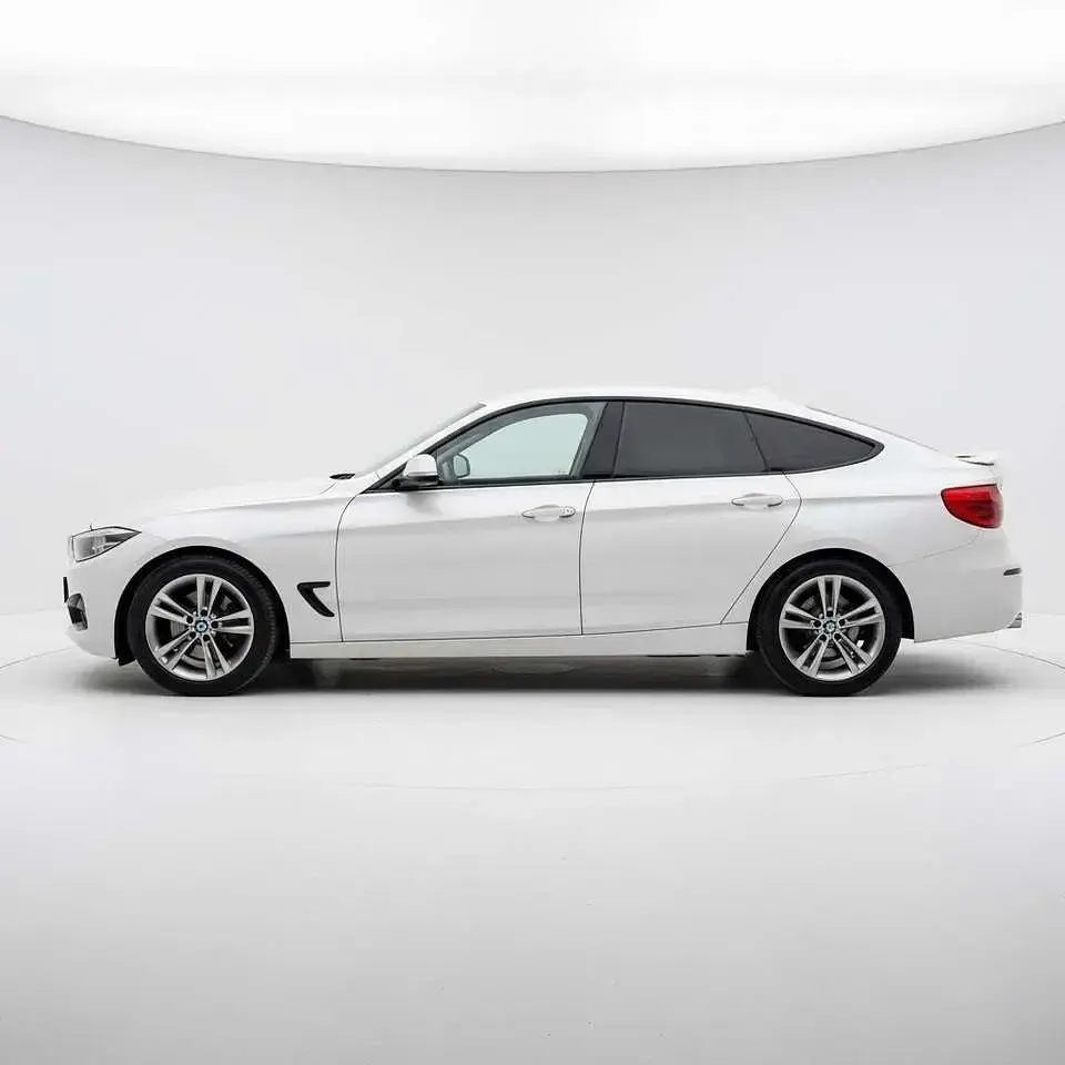 Gebraucht BMW 320 Sport Line 184 PS (135 kW) 2019 Weiß Limousine