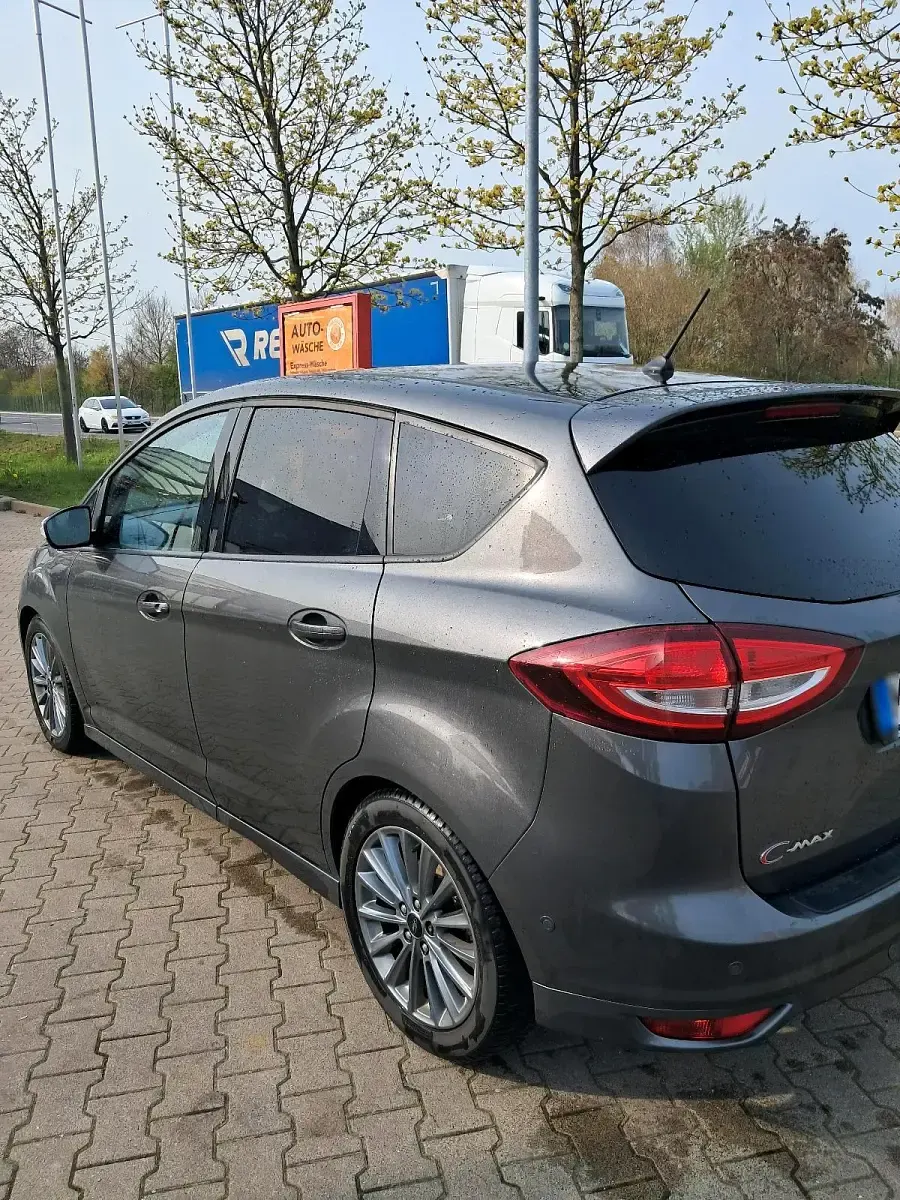 Gebraucht Ford C-MAX 150 PS (110 kW) 2019 Braun Van / Kleinbus