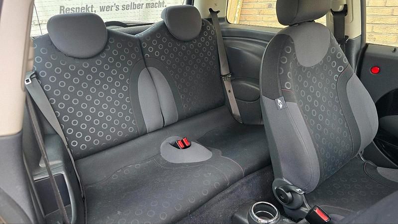 Second-hand Mini ONE Seven 90 CP (66 kW) 2006 Negru Hatchback