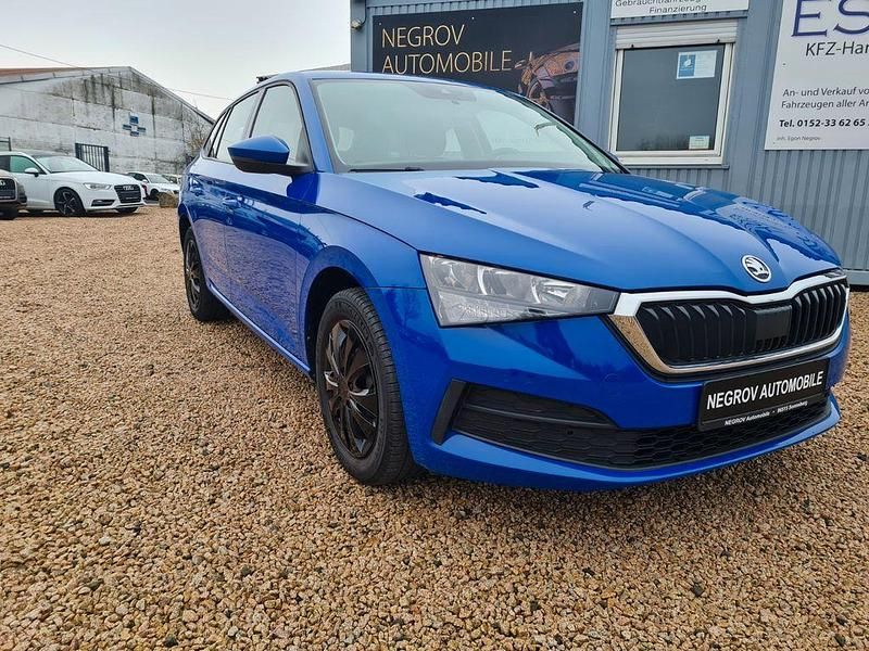 Gebraucht Skoda Scala Active 116 PS (85 kW) 2019 Modra energy/energy blue Kleinwagen