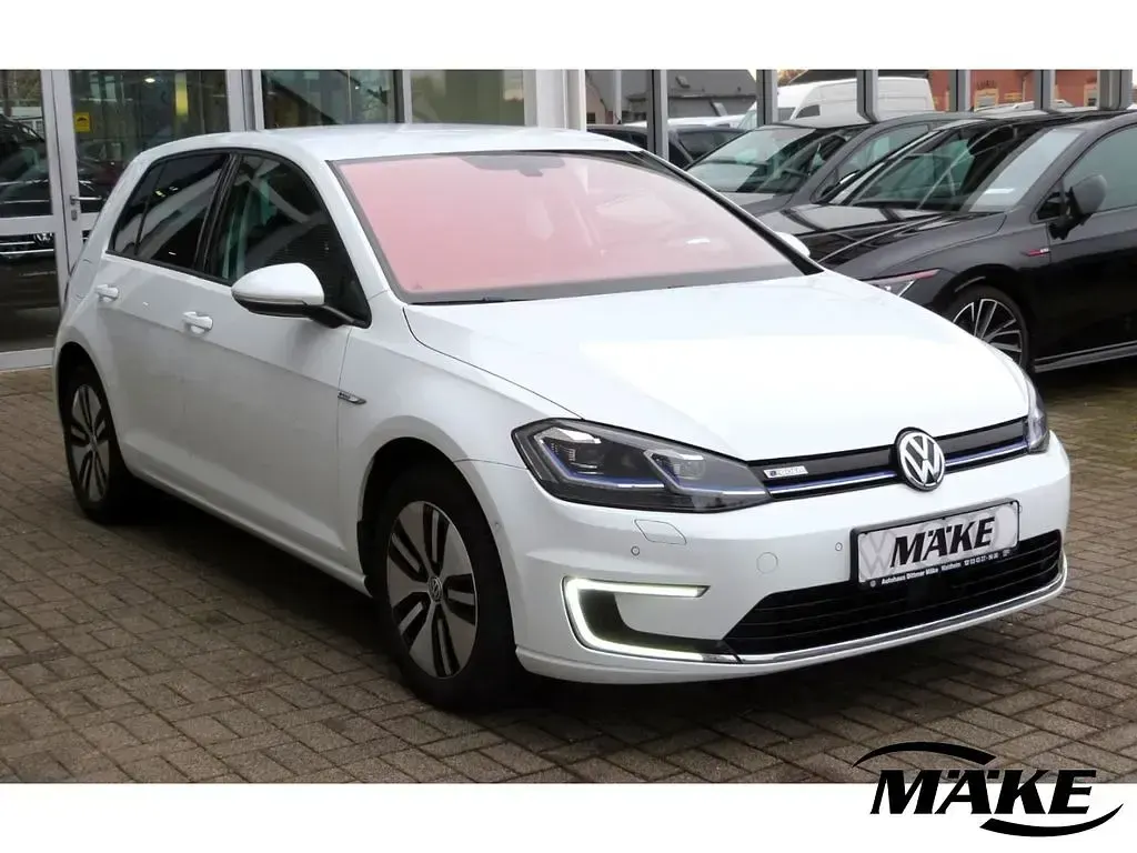 Gebraucht VW e-Golf 100 kW (136 PS) 2019 Weiß Kleinwagen