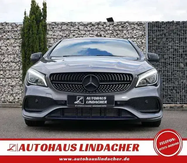 Gebraucht Mercedes CLA220 Shooting Brake AMG 177 PS (130 kW) 2017 Mountaingrau (metallic) Kombi
