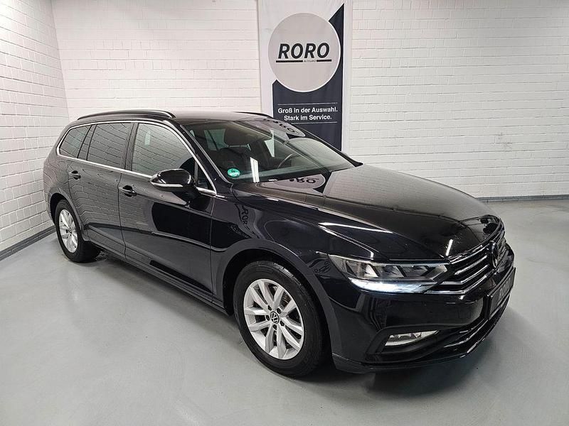Gebraucht VW Passat Business+ 150 PS (110 kW) 2022 Schwarz Kombi