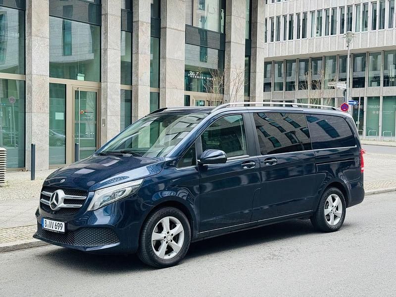 Gebraucht Mercedes E250 190 PS (139 kW) 2019 Blau Pickup