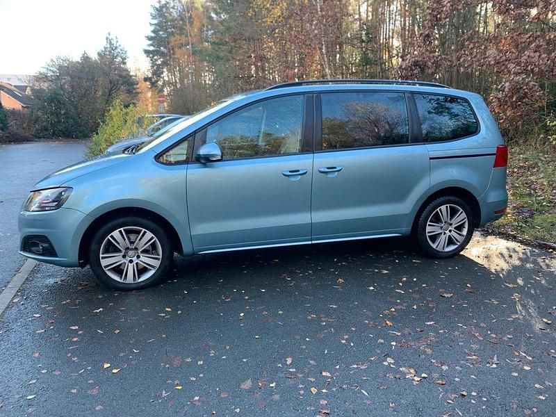 Blau Gebraucht 2013 Seat Alhambra Style Van / Kleinbus | 15.000 € (Teuer) - Bild 1/4