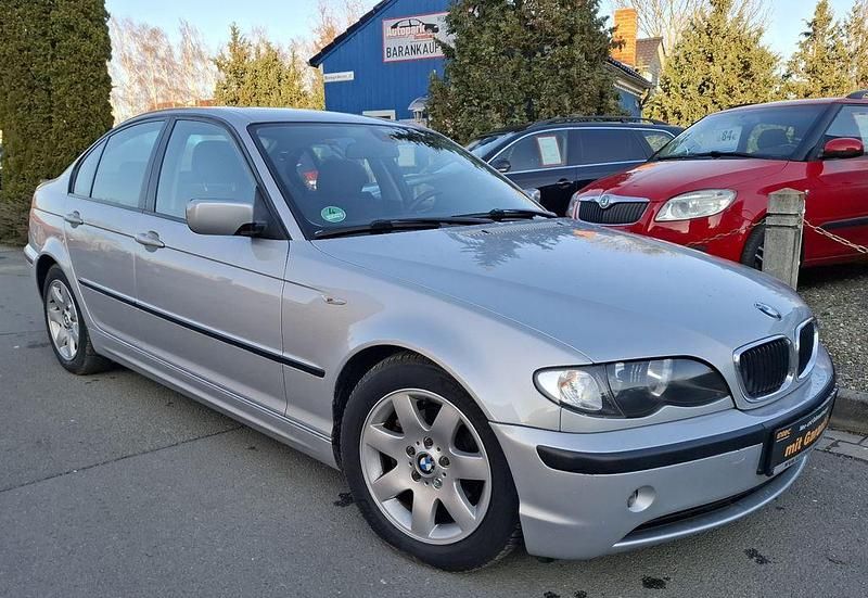 Silber Gebraucht 2003 BMW 318 Limousine | 4.250 € (Etwas zu teuer) - Bild 1/4