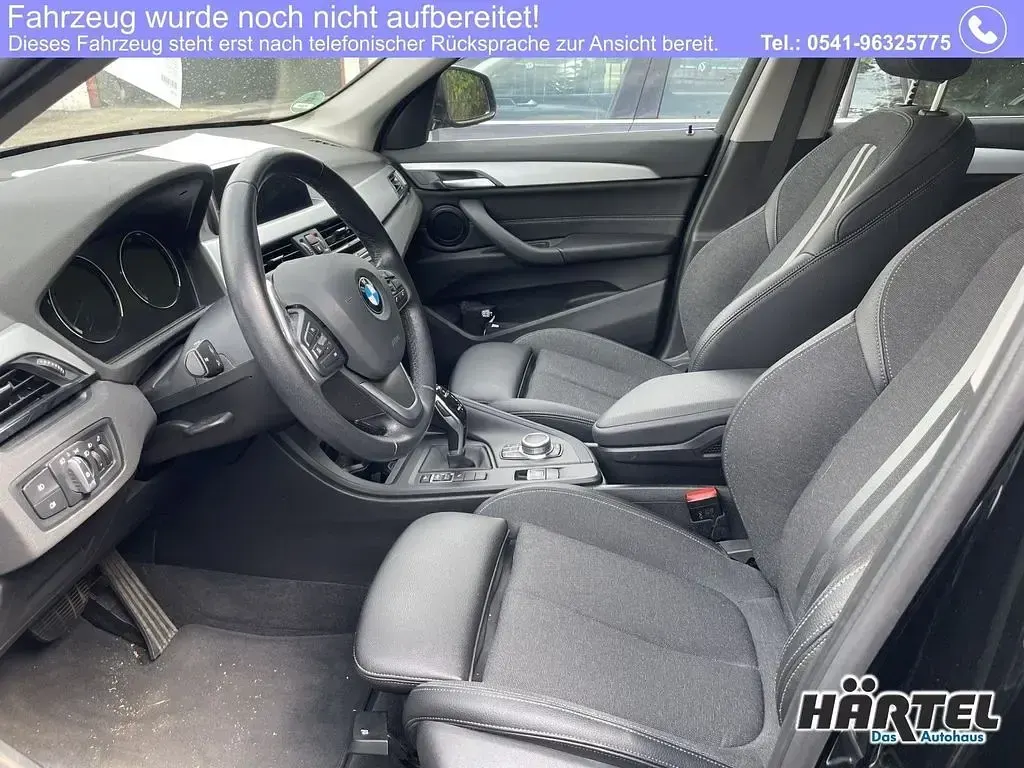 Gebraucht BMW X1 Advantage 136 PS (100 kW) 2021 Schwarz (black), solid SUV