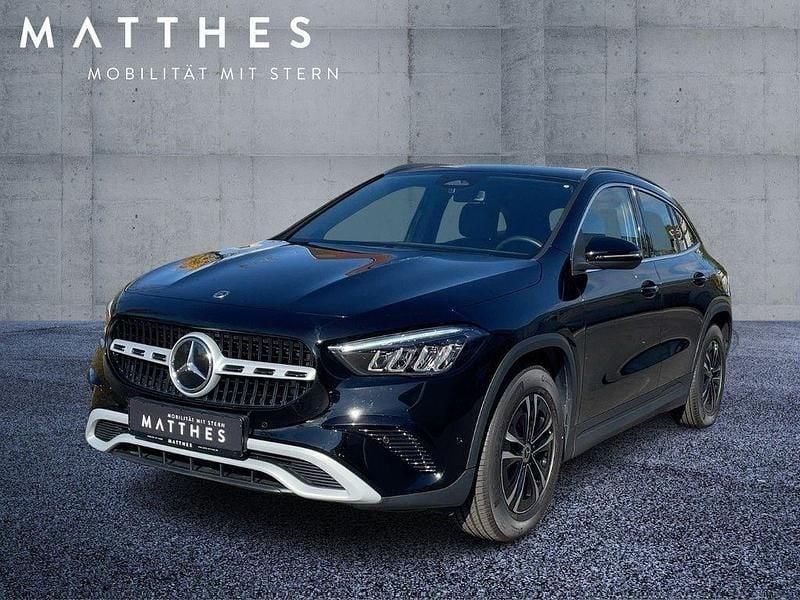 Schwarz Gebraucht 2024 Mercedes GLA200 SUV | 36.816 € (Guter Preis) - Bild 1/4