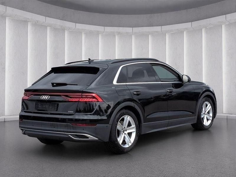 Gebraucht Audi Q8 286 PS (210 kW) 2022 Schwarz SUV