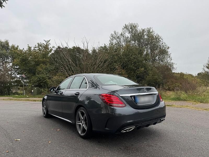 Gebraucht Mercedes C250 204 PS (150 kW) 2014 Grau Limousine