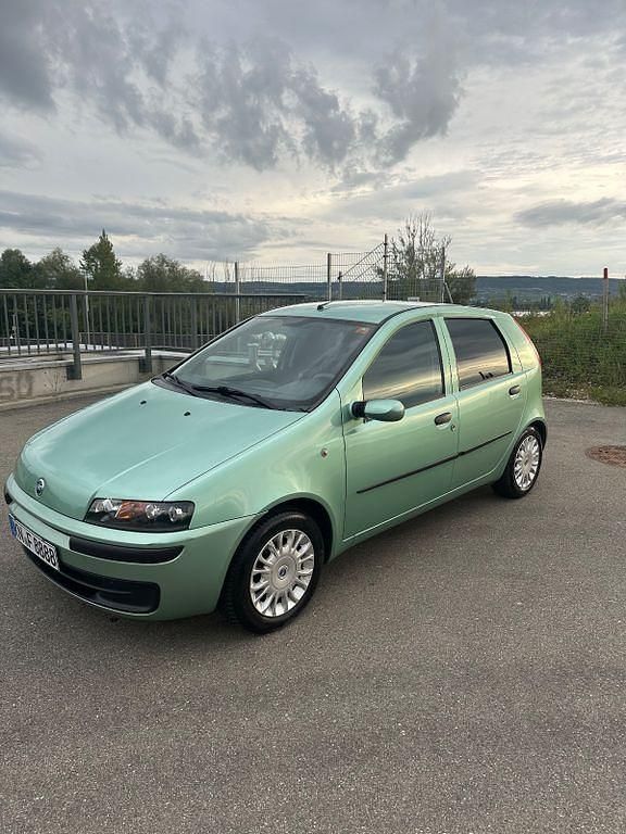 Grün Gebraucht 2000 Fiat Punto Kleinwagen | 1.000 € (Fairer Preis) - Bild 1/4