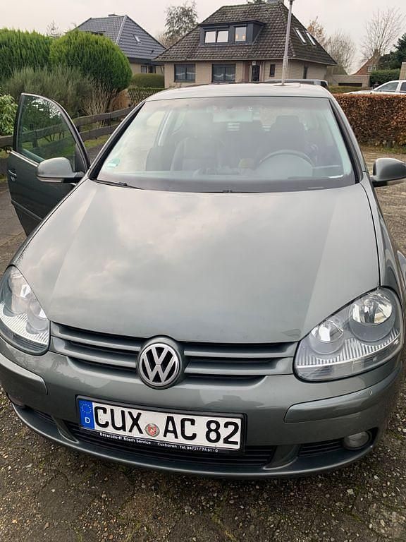 Beige Gebraucht 2005 VW Golf Individual Limousine | 1.700 € (Fairer Preis) - Bild 1/4