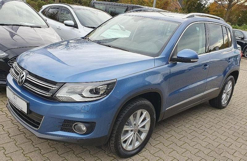 Blau Gebraucht 2013 VW Tiguan Sportline SUV | 14.510 € (Fairer Preis) - Bild 1/4